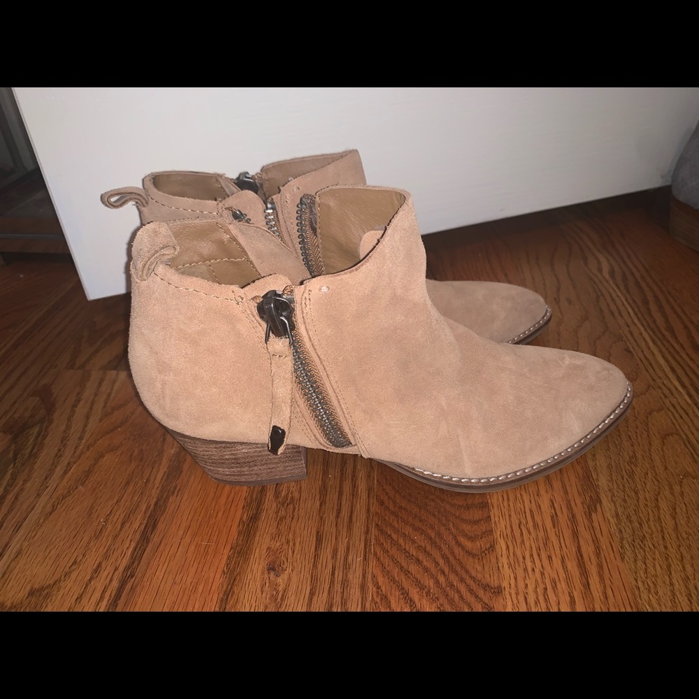 Dolce vita booties